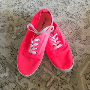 💗H&M Sneakers 💕
